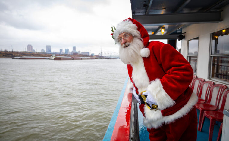 Santa on the Tom Swayer riverboat